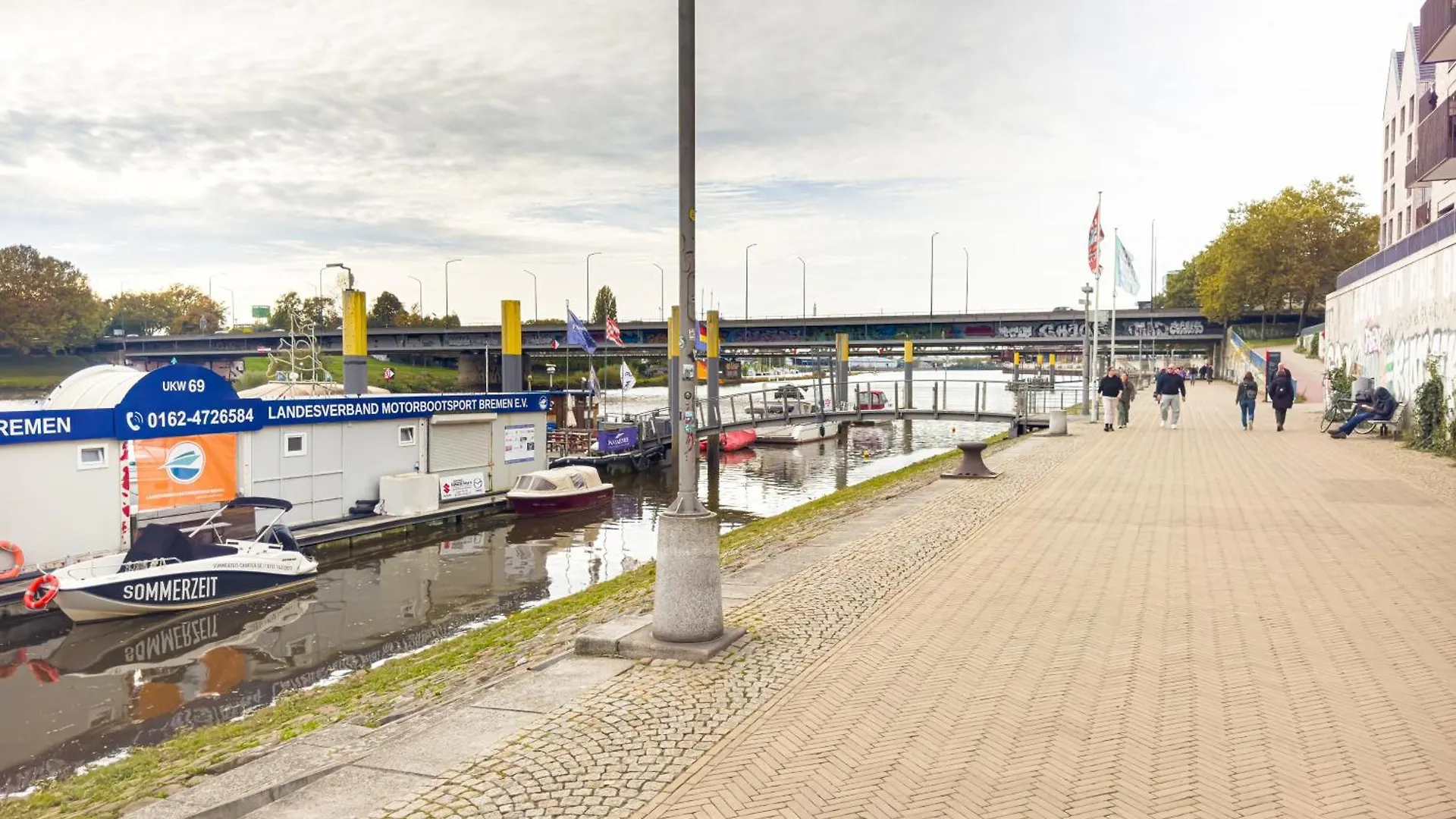 Immostay G#3 Zentrales Apartment Mit Balkonblick Bremen Germany